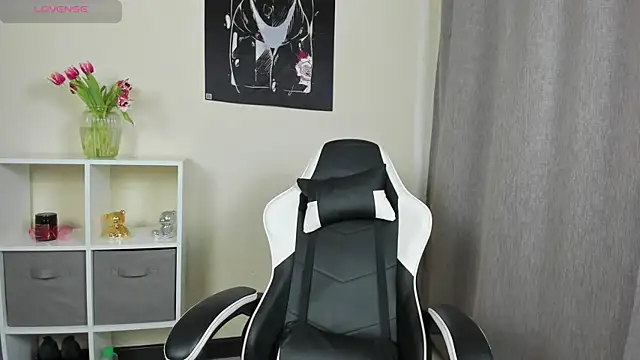 Eva toy online show from 13, 3, 2025