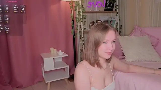 Snapshot of ms_evasweet chatting on 26, 9, 2025 ms evasweet online show from 26, 9, 2025