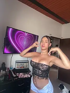 paisitahot1975 online show from 22, 3, 2025