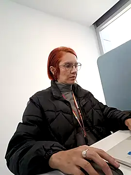 your red rose  online show from 29, 1, 2025