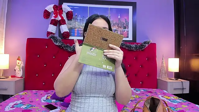 AbbyJonhs online show from 12, 12, 2024