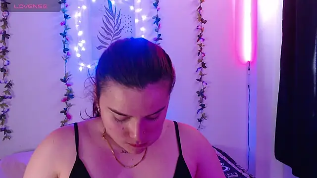 Snapshot of Nika_1_ chatting on 5, 2, 2025 Nika 1 online show from 5, 2, 2025