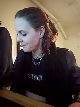 thatonespicychick online show from 8, 2, 2025