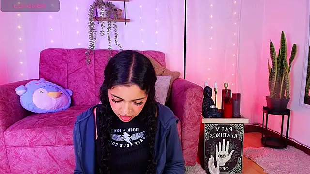 Sara Jhonson online show from 18, 7, 2026