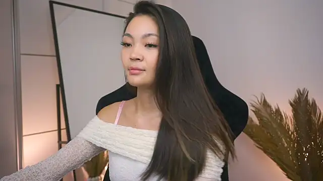 Peopleneedlove144 online show from 24, 1, 2025