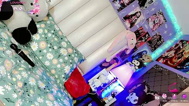 Snapshot of Jadee_Ariell chatting on 18, 10, 2025 Jadee Ariell online show from 18, 10, 2025