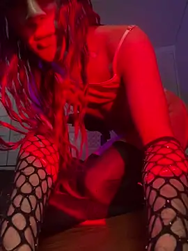 Mia Frank  online show from 15, 12, 2024