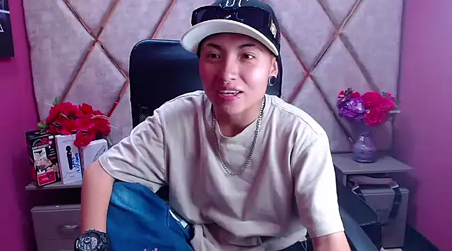 Im Mathias online show from 12, 2, 2025