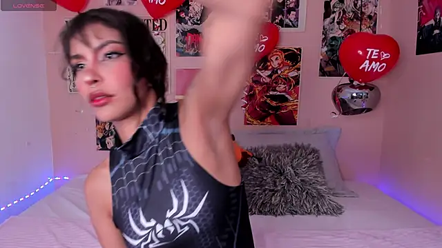 Snapshot of Luna-Chann chatting on 15, 2, 2025 Luna-Chann online show from 15, 2, 2025
