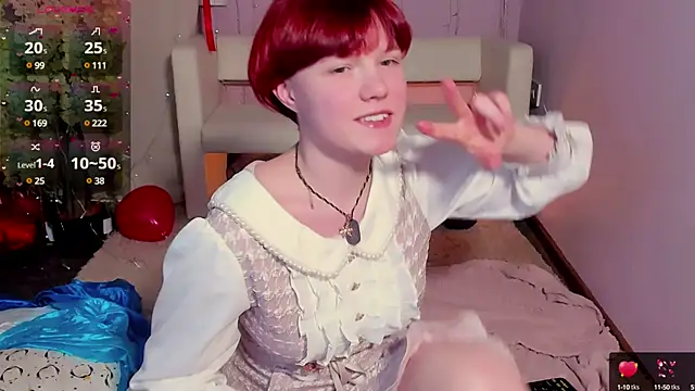 Snapshot of DreamyLuna chatting on 7, 3, 2025 DreamyLuna online show from 7, 3, 2025