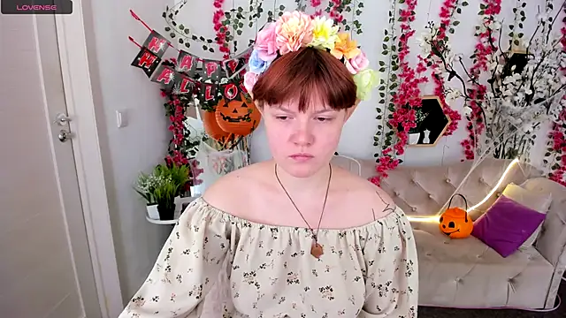 Snapshot of DreamyLuna chatting on 24, 10, 2025 DreamyLuna online show from 24, 10, 2025