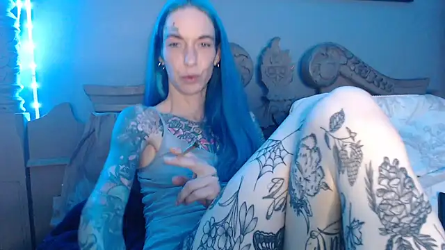 Snapshot of RavenryderUK chatting on 12, 9, 2025 RavenryderUK online show from 12, 9, 2025