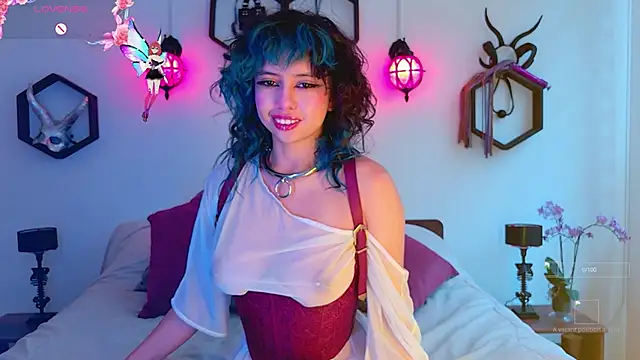 Sweet Chaos online show from 11, 11, 2025