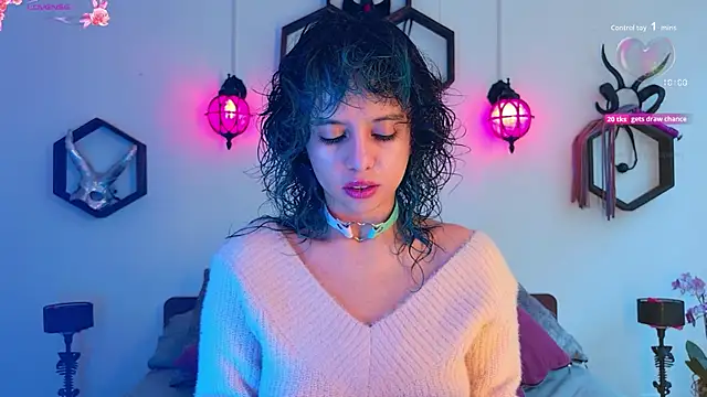 Sweet Chaos online show from 16, 11, 2025