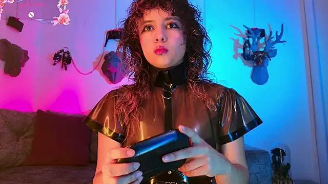 Sweet Chaos online show from 8, 5, 2026