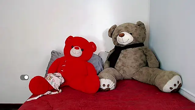 SamanthaaSmitt online show from 3, 3, 2025