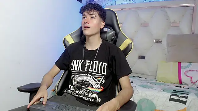 johnny cagee online show from 14, 11, 2025