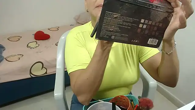 Snapshot of Agatha_browser chatting on 25, 9, 2025 Agatha browser online show from 25, 9, 2025