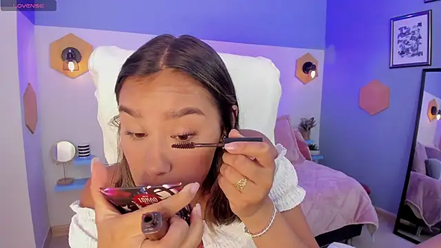  Sophie  miller online show from 6, 2, 2026