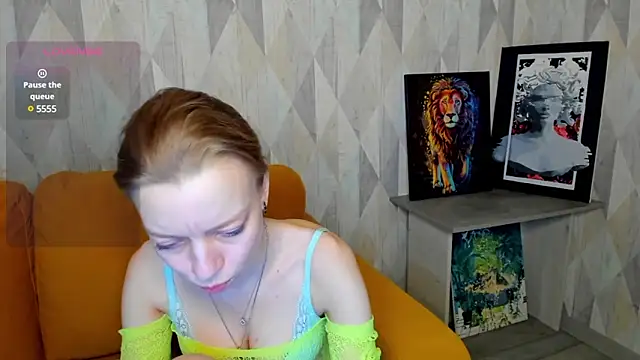 Snapshot of Michelle_Blond chatting on 11, 2, 2025 Michelle Blond online show from 11, 2, 2025