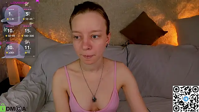 Michelle Blond online show from 4, 12, 2025