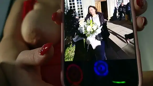 Renattasweetboobs online show from 29, 12, 2024