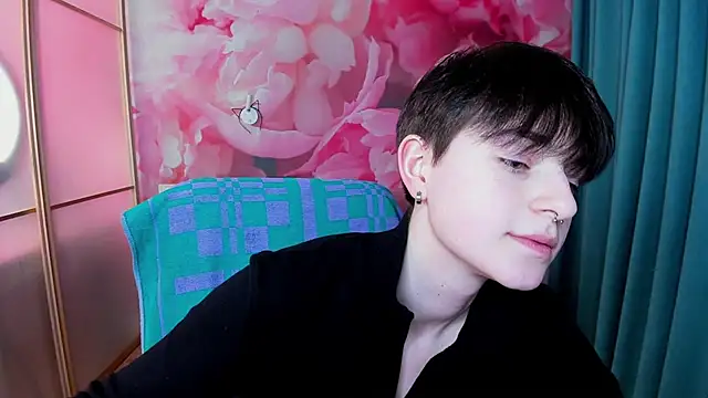 EmiliaYours online show from 21, 1, 2025