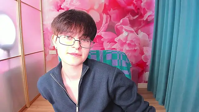 EmiliaYours online show from 26, 1, 2025