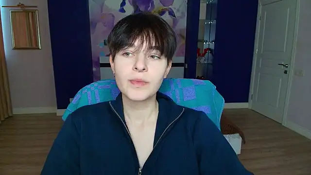 EmiliaYours online show from 27, 1, 2025