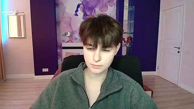 EmiliaYours online show from 23, 2, 2025