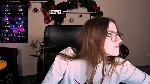 Snapshot of luna_berryy chatting on 3, 1, 2025 luna berryy online show from 3, 1, 2025