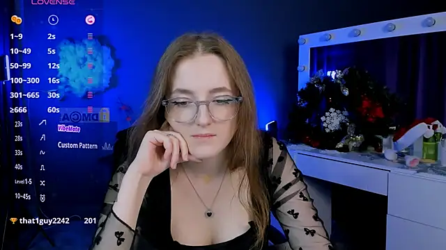 Snapshot of luna_berryy chatting on 11, 1, 2025 luna berryy online show from 11, 1, 2025