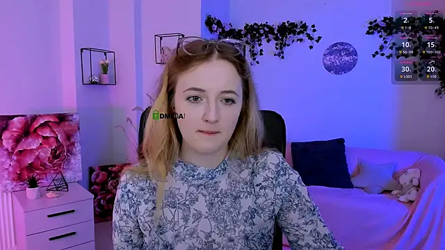 luna berryy online show from 11, 7, 2026