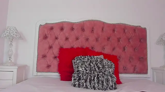 amberlitle online show from 4, 10, 2025