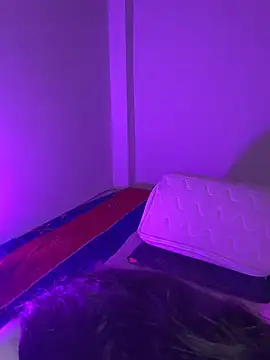 Snapshot of Cassie-millers chatting on 28, 1, 2025 Cassie-millers online show from 28, 1, 2025