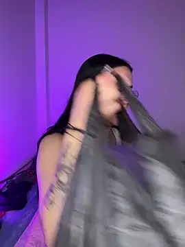 Snapshot of Cassie-millers chatting on 3, 2, 2025 Cassie-millers online show from 3, 2, 2025