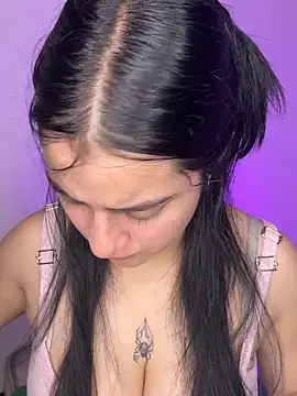 Snapshot of Cassie-millers chatting on 7, 2, 2025 Cassie-millers online show from 7, 2, 2025