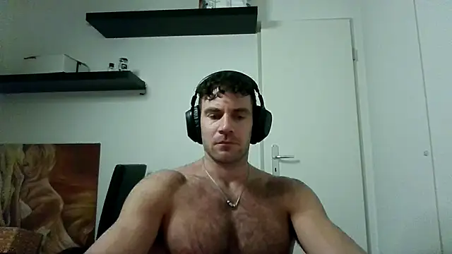 alpha-hunk online show from 8, 11, 2025