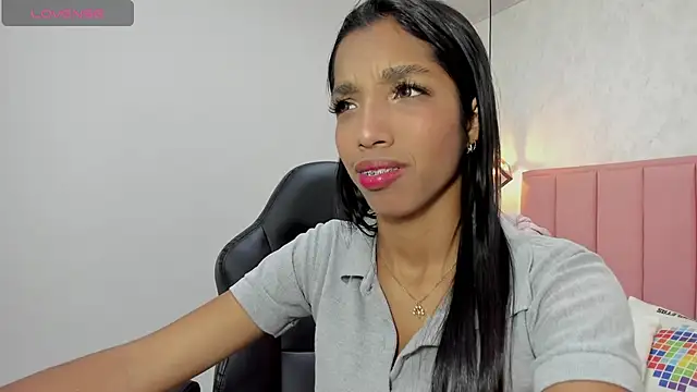 Snapshot of MAYROBERTSS chatting on 11, 1, 2025 MAYROBERTSS online show from 11, 1, 2025