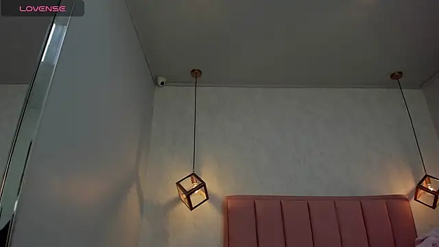 Snapshot of MAYROBERTSS chatting on 18, 2, 2025 MAYROBERTSS online show from 18, 2, 2025