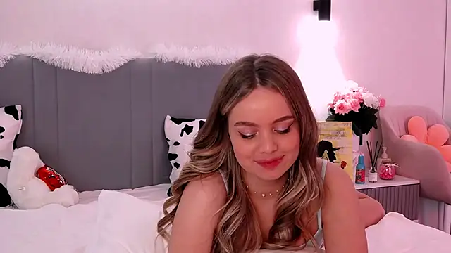 SIlviaBeyt online show from 6, 3, 2025