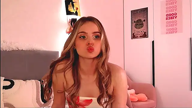 SIlviaBeyt online show from 8, 9, 2025