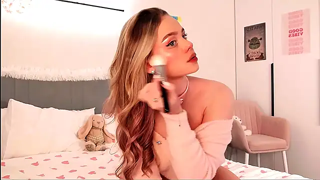 SIlviaBeyt online show from 19, 9, 2025