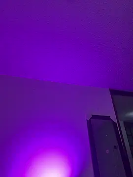 aurora divine online show from 13, 3, 2026