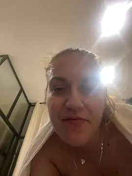  linarose online show from 14, 1, 2025