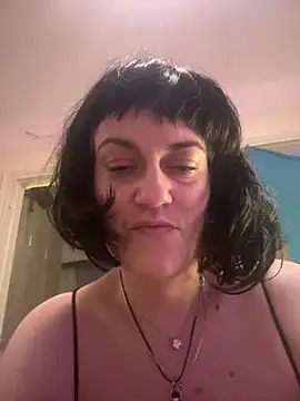  linarose online show from 23, 2, 2025