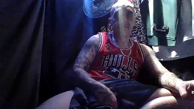 Snapshot of CandiedPompano chatting on 9, 10, 2025 CandiedPompano online show from 9, 10, 2025