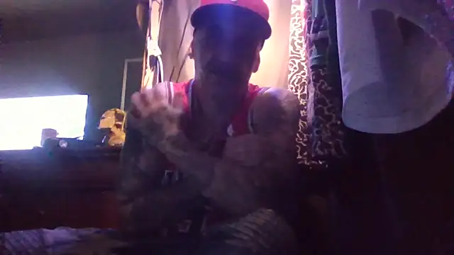 Snapshot of CandiedPompano chatting on 9, 10, 2025 CandiedPompano online show from 9, 10, 2025
