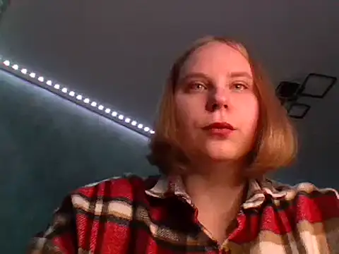 Snapshot of Thalia__Star chatting on 3, 1, 2025 Thalia Star online show from 3, 1, 2025