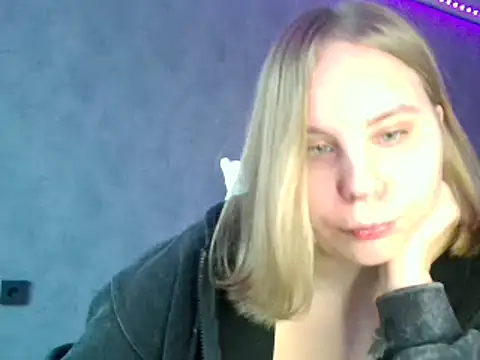 Snapshot of Thalia__Star chatting on 14, 1, 2025 Thalia Star online show from 14, 1, 2025